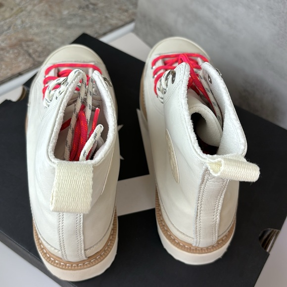 NEW| Unisex Converse Chuck Taylor Outdoor Ankle Crafted Boot - Picture 8 of 11